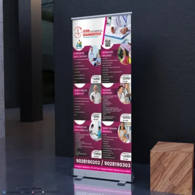Roll up standee